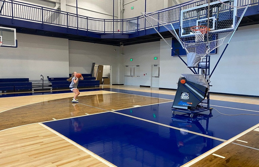 Rebounder Basketball Machines